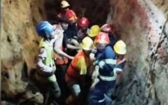 চট্টগ্রাম ওয়াসার পাইপলাইন স্থাপনের সময় চার শ্রমিক হতাহত