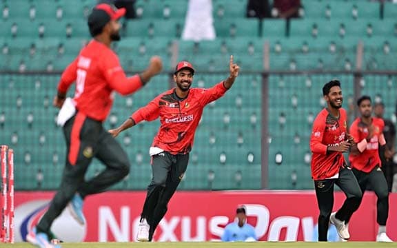 নিউজিল্যান্ডের বড় রান তাড়া করে বাংলাদেশের রেকর্ড জয়