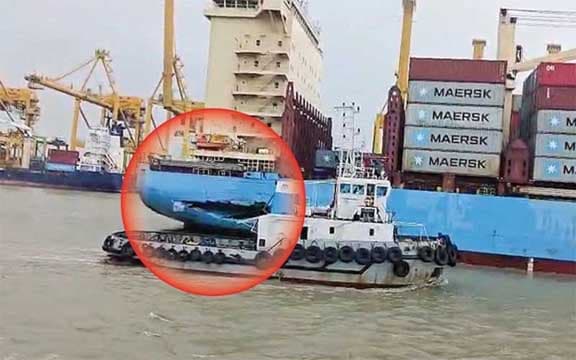 ক্ষতিগ্রস্ত জাহাজ দুটি ভেড়ালো এনসিটি জেটিতে