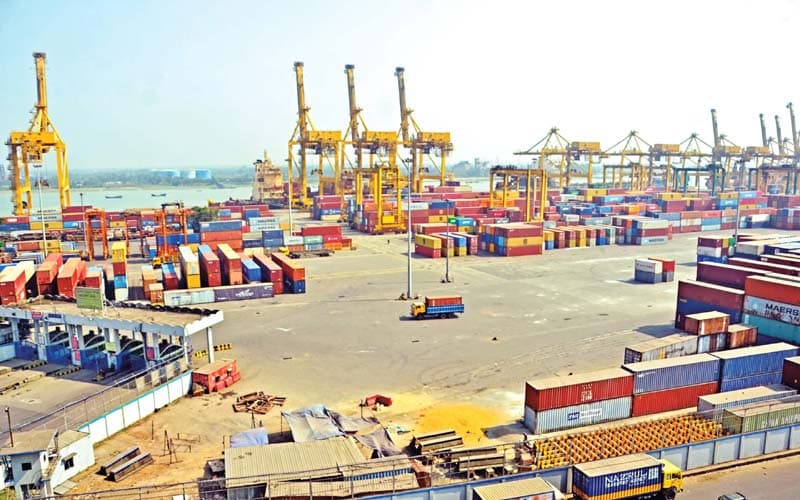 মধ্যরাতে চট্টগ্রাম বন্দরের কর্মবিরতি স্থগিত ঘোষণা
