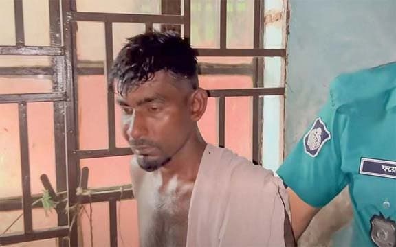 আমাকে শয়তানে পেয়েছিল-স্বীকারোক্তির পর কারাগারে ধর্ষক মনির
